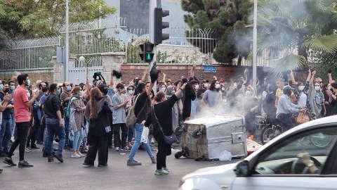 Etirazlarda İranın 8 xüsusi təyinatlısı öldürülüb