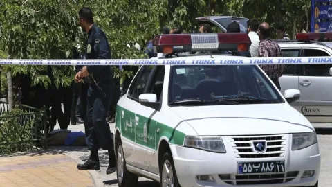 İranda polis rəisi öldürüldü