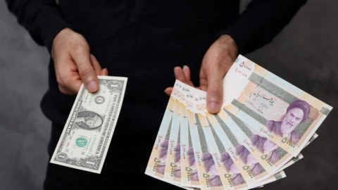 İran pulu &ldquo;sıfır&rdquo;a düşdü&nbsp;- Tarixi çöküş
