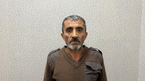 Məzar daşını yararsız hala salan şəxs tutuldu - FOTO