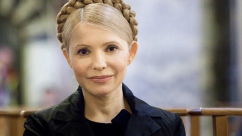 Yuliya Timoşenko korrupsiyada ittiham olunur
