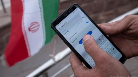 İranda internet bərpa olunur