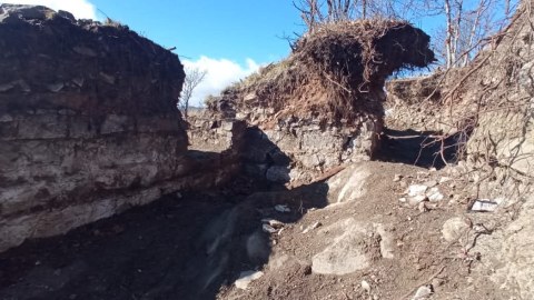 Niyal qalasında qanunsuz qazıntı aparanlar saxlanılıb