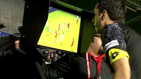 "Qarabağ" - "Ayntraxt" oyununda VAR sistemi işləyib