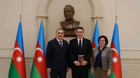 Aida Eyvazlının kitabı türkcə nəşr olundu&nbsp;