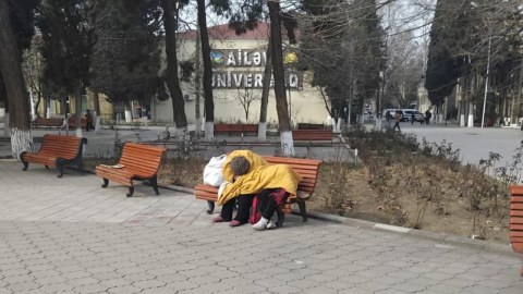 Küçədə qalan ana və oğlu barədə RƏSMİ AÇIQLAMA