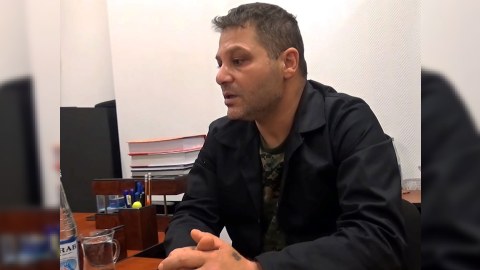 Ordumuza qarşı döyüşən muzdluya ev verdilər