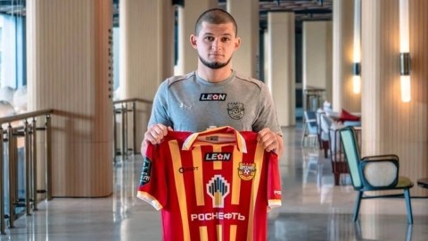 Azərbaycanlı futbolçu üçün 400 min avro ödədilər