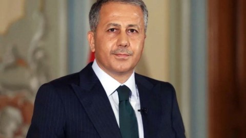 Ermənistan axtarışda olan 3 nəfəri Türkiyəyə təhvil verib