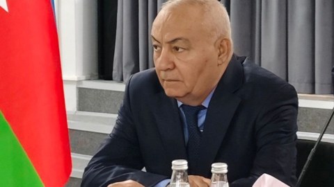 Bakıda icra başçısının müavini vəzifəsindən getdi