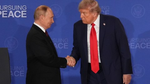 &ldquo;Putindən şəxsən xahiş etdim ki, Kiyevə atəş açılmasın&rdquo; - VİDEO