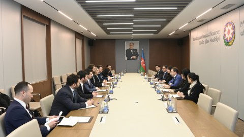 907-ci düzəlişin ləğvi müzakirə edildi