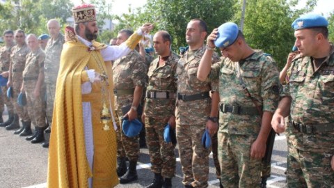 Keşişlər Ermənistan ordusundan QOVULDULAR
