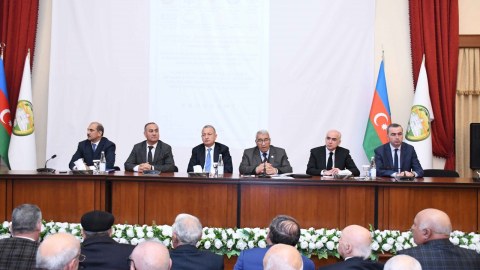 Gəncədə Gənclər Gününə həsr olunan regional konfrans - FOTOLAR