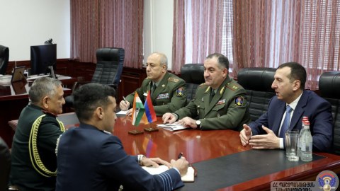 Ermənistan Hindistanla hərbi təlimlər keçirəcək