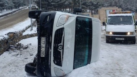 Qusarda avtobus aşdı - Xəsarət alanlar var