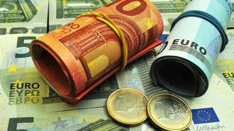 Avro, lirə ucuzlaşdı, dollar isə... - MƏZƏNNƏ