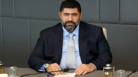 "İdrak&rdquo; liseyinin binasının sahibi Ruslan Eyyubov imiş