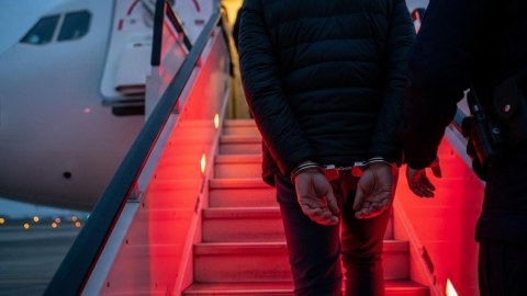 15 cinayətkar Türkiyəyə təhvil verildi