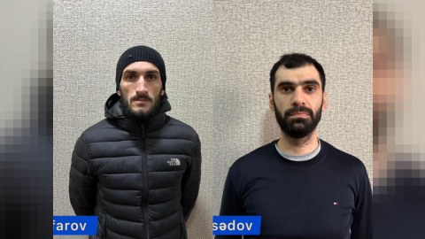 Narkotikin təsiri ilə avtomobil sürdülər, həbs olundular