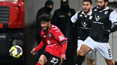 &ldquo;Neftçi&rdquo; qələbə qazandı