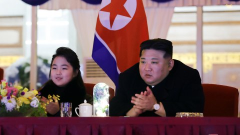 Kim Çen In 13 yaşlı qızını varisi təyin edib