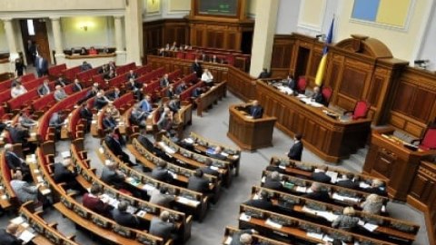 Ukraynada 20 deputat zəhərləndi