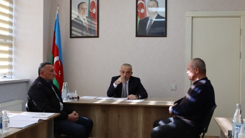Agentlik sədri vətəndaşların müraciətlərini nəzarətə götürdü - FOTOLAR