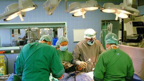 Azərbaycanda orqan köçürülməsindən ana olan qadınların sayı açıqlandı