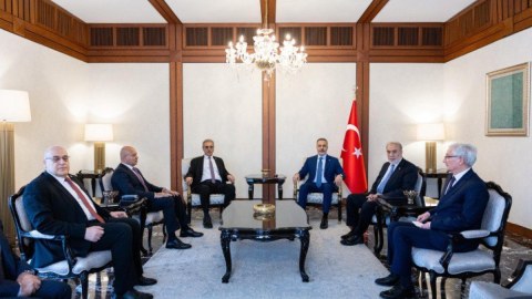 Fidan Qəzzanı idarə edəcək komitə üzvləri ilə görüşdü