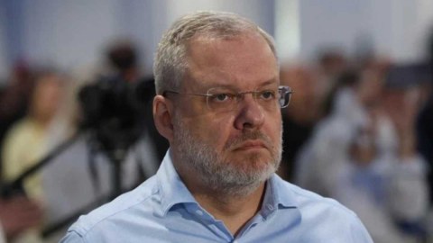 Ukraynanı tərk etmək istəyən&nbsp;sabiq&nbsp;nazir SAXLANILDI