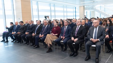 İnnovativ forum: Ağıllı istixana, aqrorobot...