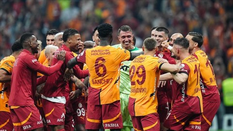 "Qalatasaray" "Yuventus"u darmadağın etdi&nbsp;