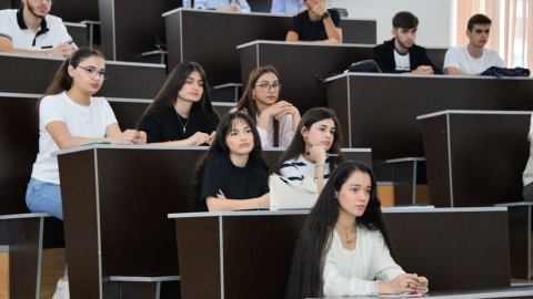 Bəzi ixtisaslar universitetlərdən alınıb institutlara köçürülməlidir
