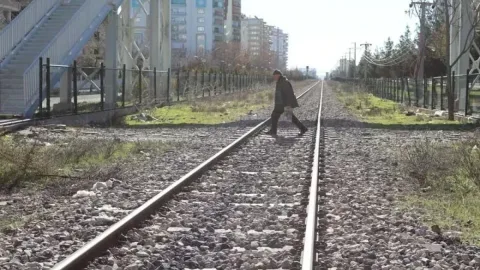 ADY dəmir yolu ətrafındakı tikililərlə bağlı məlumat yaydı - VİDEO