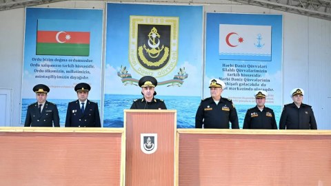 Hərbi prokuror hərbçilərə tapşırıqlar verdi
