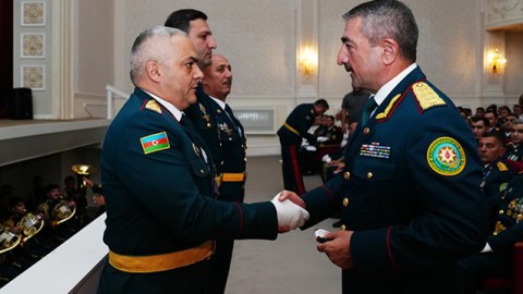 Təqaüdə göndərilən generala yüksək vəzifə verildi