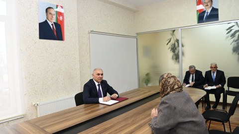 &ldquo;Azərişıq&rdquo;ın sədri Qəbələdə vətəndaşları qəbul etdi -&nbsp;FOTO