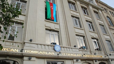AHİK jurnalistlərdən təkzib istədi&nbsp;