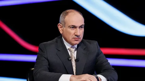 Paşinyan Gürcüstana gedir
