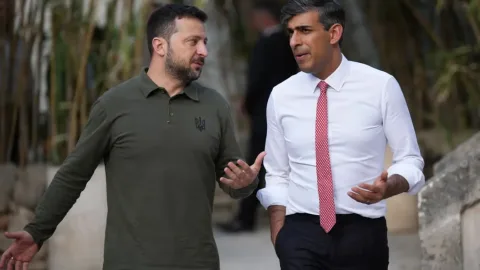 Sabiq baş nazir Zelenskinin müşaviri oldu