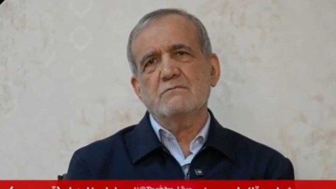 Pezeşkian Xameneinin&nbsp;ölümündən sonra&nbsp;ilk dəfə göründü