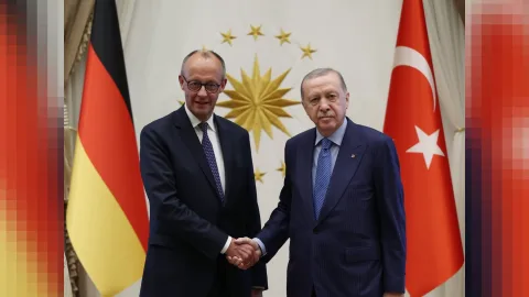 Ərdoğan və Merts İrana qarşı hücumları müzakirə ediblər