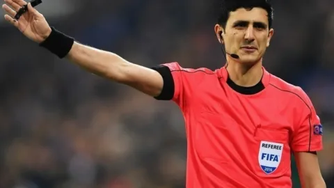 Əliyar Ağayev Küveytdən Azərbaycana qayıda bilmir