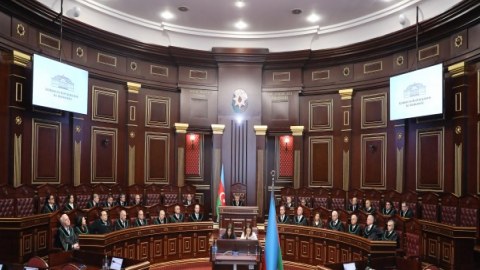 Yeni təyin olunan hakimlər and içdilər