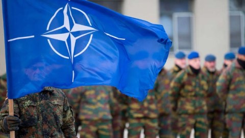 İran Bağdadda NATO bazasına yenidən hücum etdi