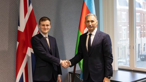 Azərbaycanla Britaniya arasında uçuşların sayı artırılır