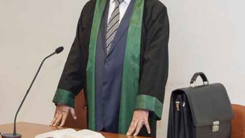 Bir vəkil kollegiyadan xaric edildi, 3-ü&nbsp;isə cərimələndi