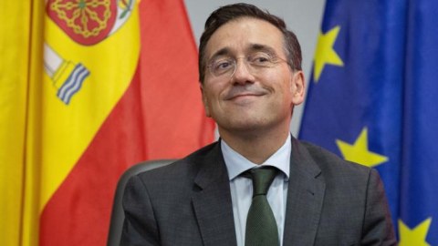İspaniya ABŞ ilə əməkdaşlıq etməməkdə qərarlıdır