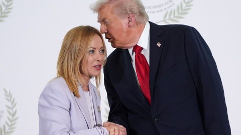 Tramp Melonini təriflədi